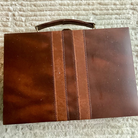 Vtg Backgammon Board Game Set Faux Brown Leather Travel Case Interior Stitched - Picture 16 of 16